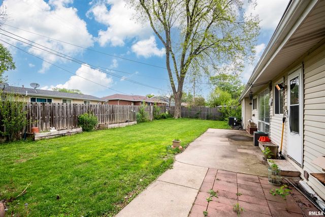 1815 W LAMONT Avenue, Peoria, IL 61614