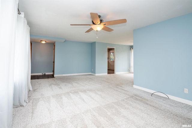 1815 W LAMONT Avenue, Peoria, IL 61614