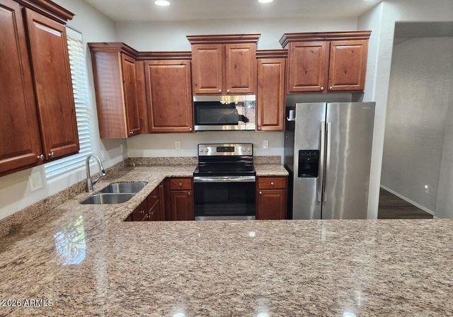 7558 W SPUR Drive, Peoria, AZ 85383