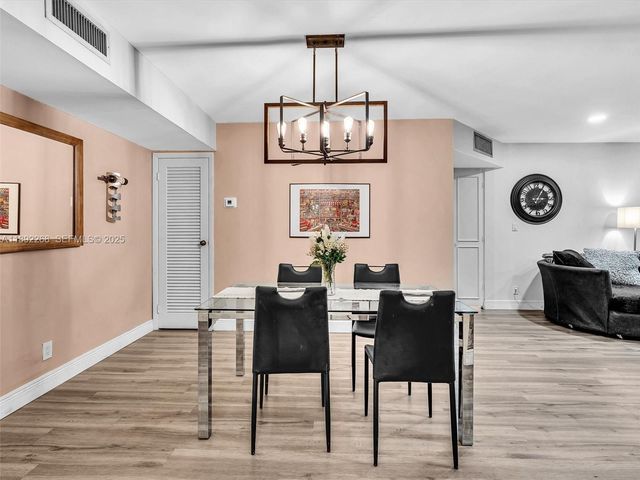 6061 N Falls Cir Drive 407, Lauderhill, FL 33319
