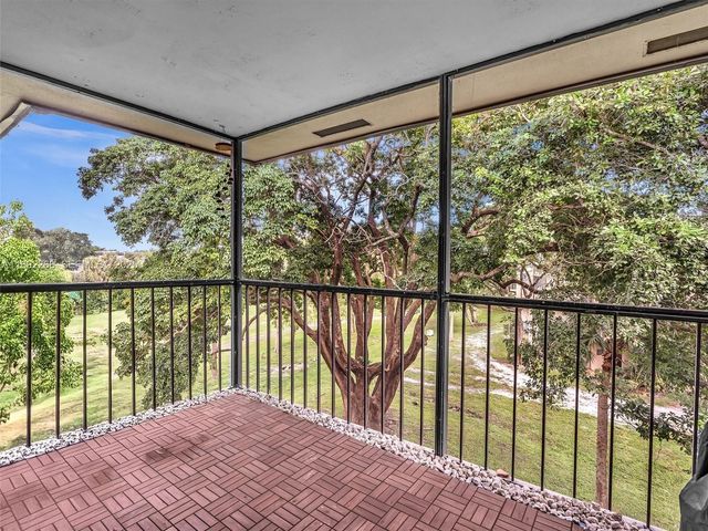 6061 N Falls Cir Drive 407, Lauderhill, FL 33319