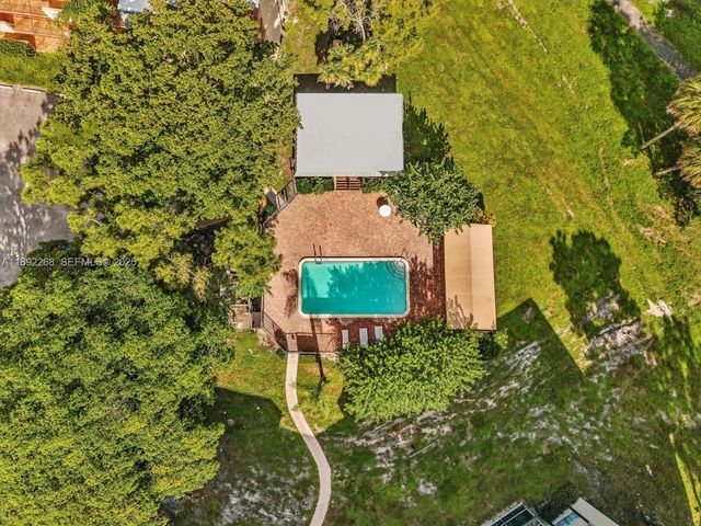 6061 N Falls Cir Drive 407, Lauderhill, FL 33319