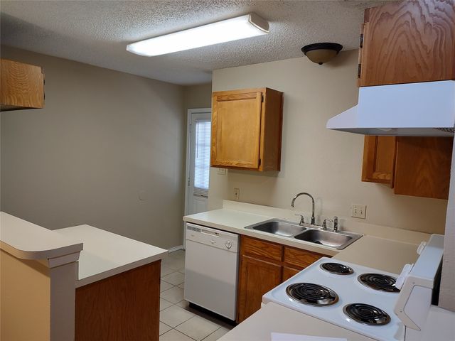 7521 Windhaven Road, North Richland Hills, TX 76182