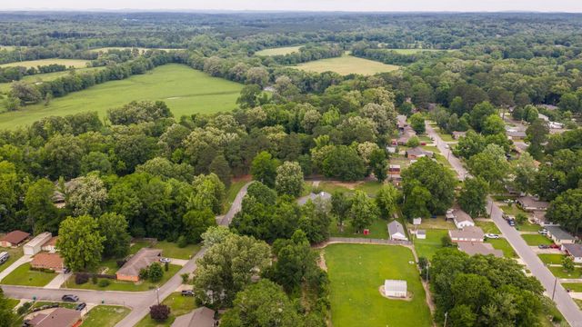 403 King Road, Benton, AR 72019