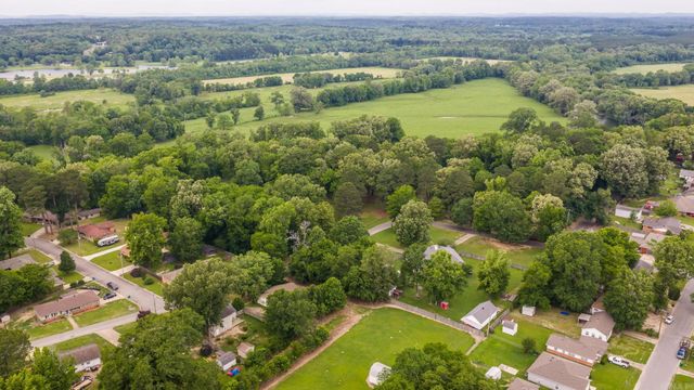 403 King Road, Benton, AR 72019