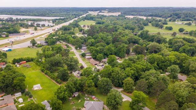 403 King Road, Benton, AR 72019