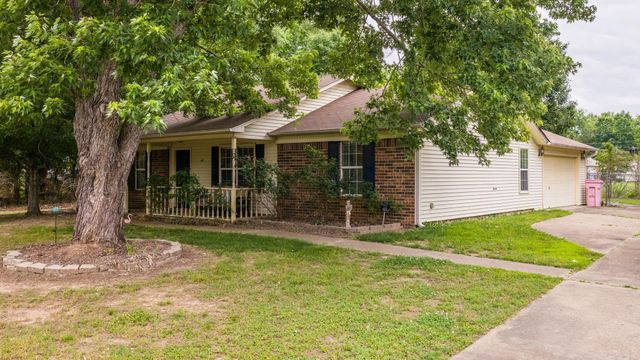 403 King Road, Benton, AR 72019