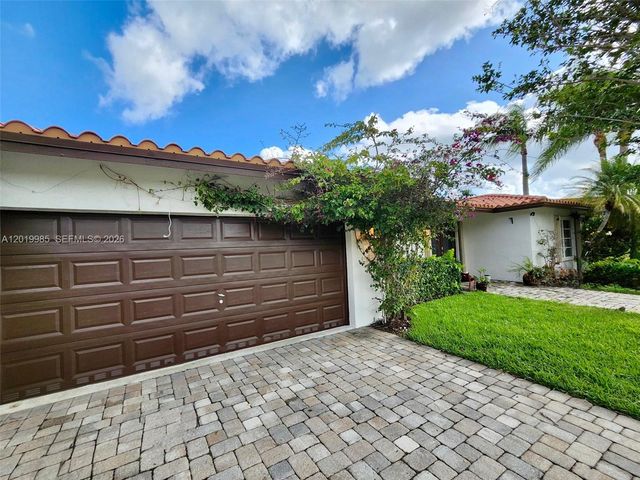 16641 Royal Poinciana Drive, Weston, FL 33326
