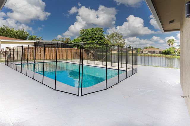 16641 Royal Poinciana Drive, Weston, FL 33326