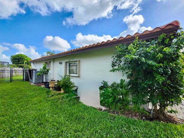 16641 Royal Poinciana Drive, Weston, FL 33326