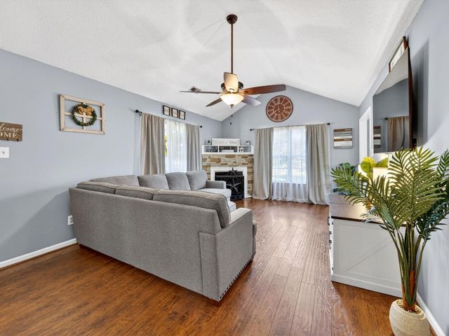 531 Plantation Creek Drive, Boiling Springs, SC 29316
