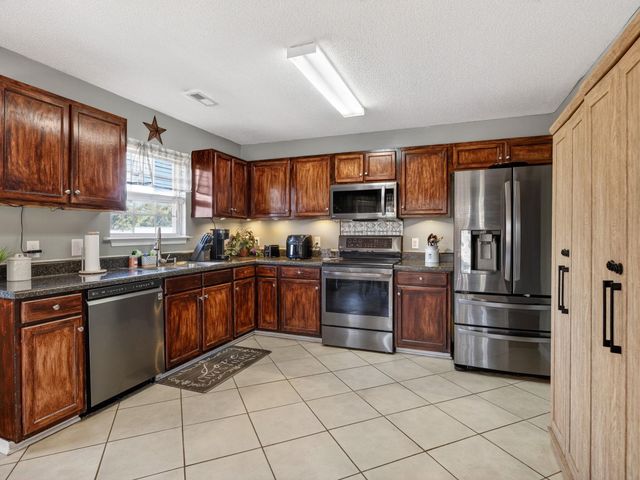 531 Plantation Creek Drive, Boiling Springs, SC 29316