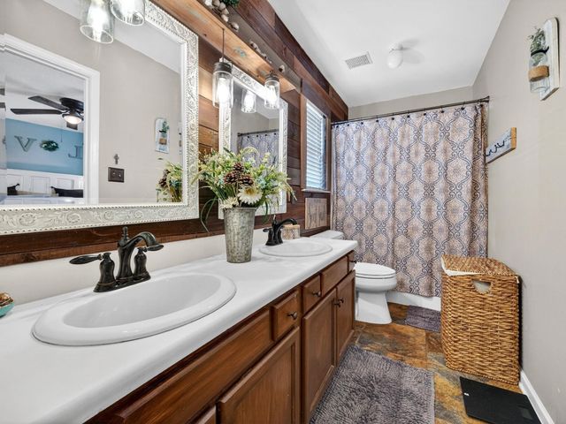 531 Plantation Creek Drive, Boiling Springs, SC 29316