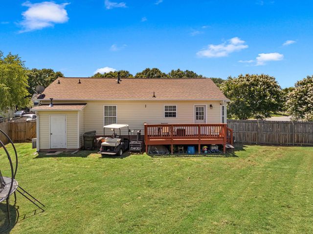 531 Plantation Creek Drive, Boiling Springs, SC 29316