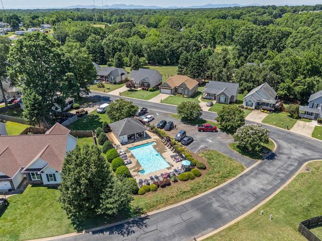 531 Plantation Creek Drive, Boiling Springs, SC 29316