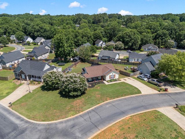 531 Plantation Creek Drive, Boiling Springs, SC 29316