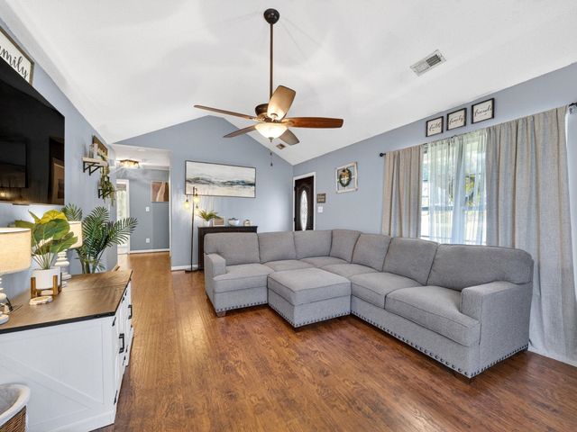 531 Plantation Creek Drive, Boiling Springs, SC 29316