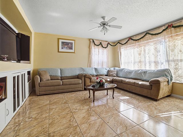 4547 ASHTUBULA COURT, Orlando, FL 32818