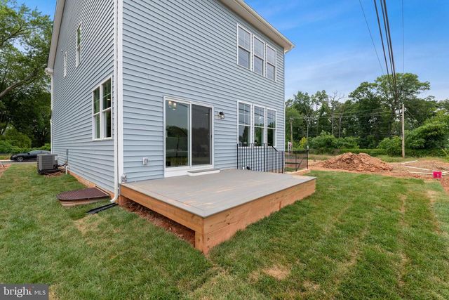 7713 WOODLAWN AVE, Pasadena, MD 21122