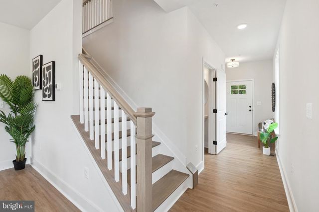 7713 WOODLAWN AVE, Pasadena, MD 21122