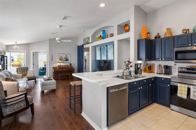 2230 PLEASANT HILL LANE, Holiday, FL 34691