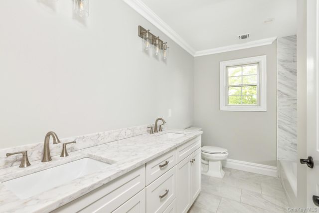223 Townline Road, Commack, NY 11725