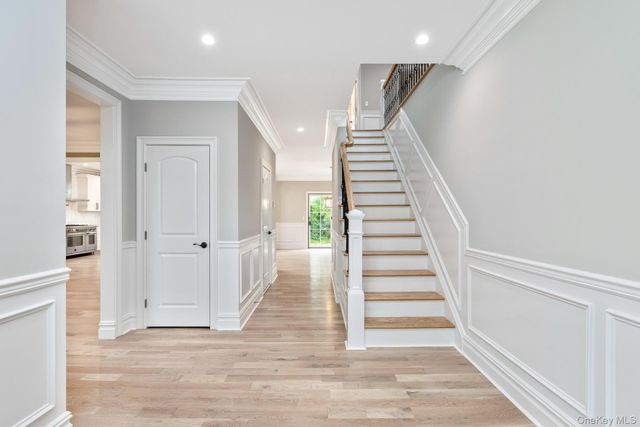 223 Townline Road, Commack, NY 11725