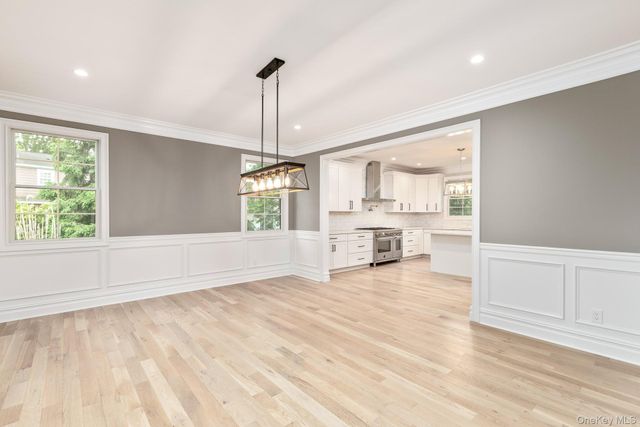 223 Townline Road, Commack, NY 11725