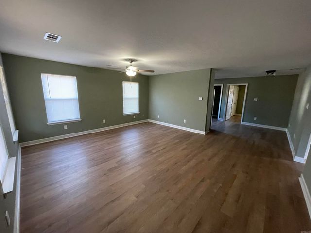 211 N Jackson Street, Cabot, AR 72023