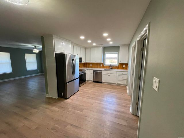 211 N Jackson Street, Cabot, AR 72023
