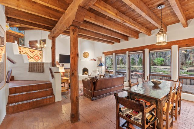 517 Johnson Lane, Santa Fe, NM 87505