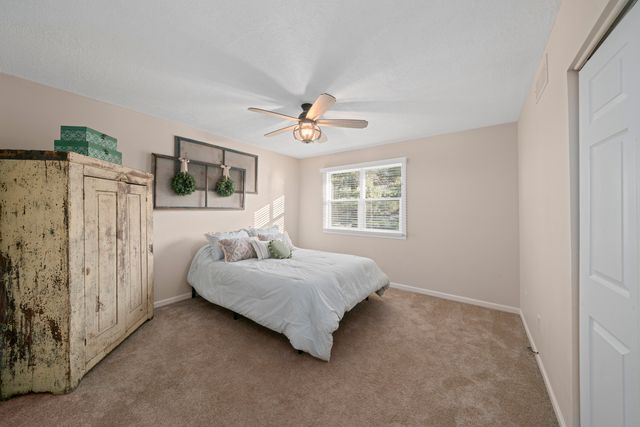 143 Tammy Lane, Lake Holiday, IL 60552