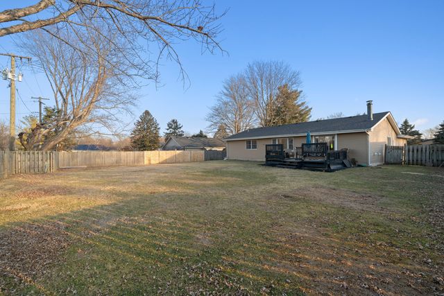143 Tammy Lane, Lake Holiday, IL 60552