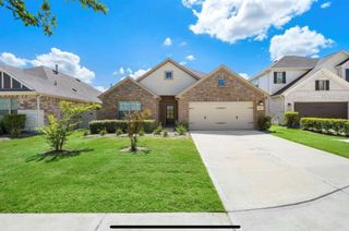 10325 S Goshawk Trail, Conroe, TX 77385