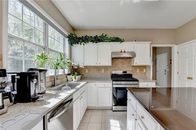 5066 Wellisford Court, Suwanee, GA 30024