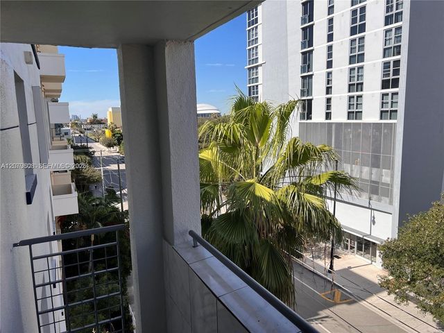 546 SW 1st Street 611, Miami, FL 33130