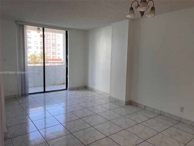546 SW 1st Street 611, Miami, FL 33130