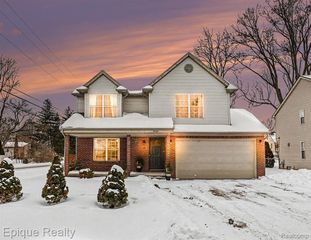 3788 Dearborn Avenue, Rochester Hills, MI 48309