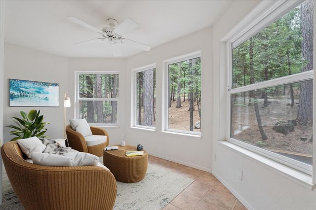 845 Honey Ct, Arnold, CA 95247