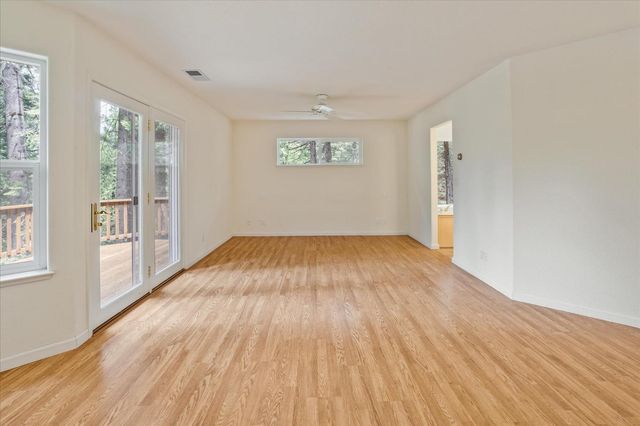 845 Honey Ct, Arnold, CA 95247