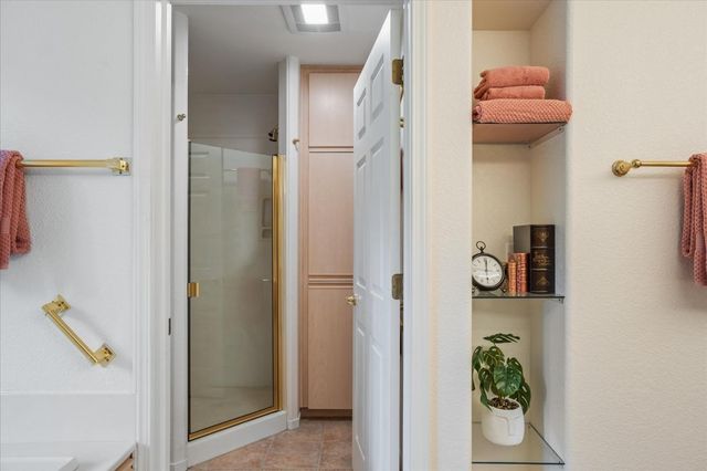 845 Honey Ct, Arnold, CA 95247