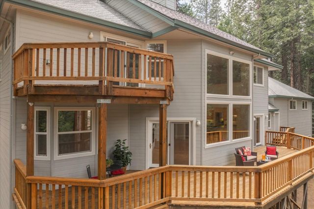 845 Honey Ct, Arnold, CA 95247