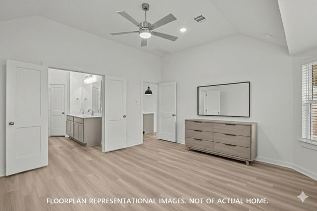 1077 Garnet Star Drive, La Marque, TX 77568