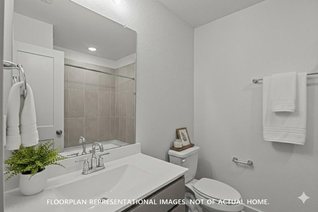 1077 Garnet Star Drive, La Marque, TX 77568