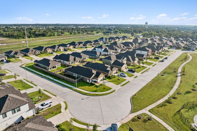 1077 Garnet Star Drive, La Marque, TX 77568