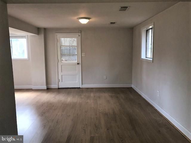 7725 MARTHAS LN, Falls Church, VA 22043