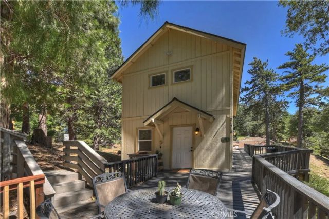 21510 Crest Forest Drive, Cedarpines Park, CA 92322