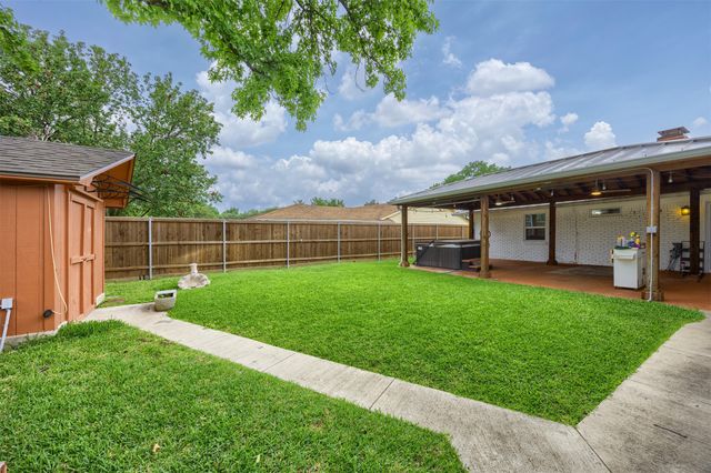 4006 Southridge Drive, Rowlett, TX 75088