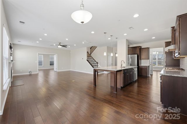 1000 Bellegray Lane NW, Concord, NC 28027