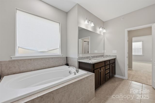 1000 Bellegray Lane NW, Concord, NC 28027